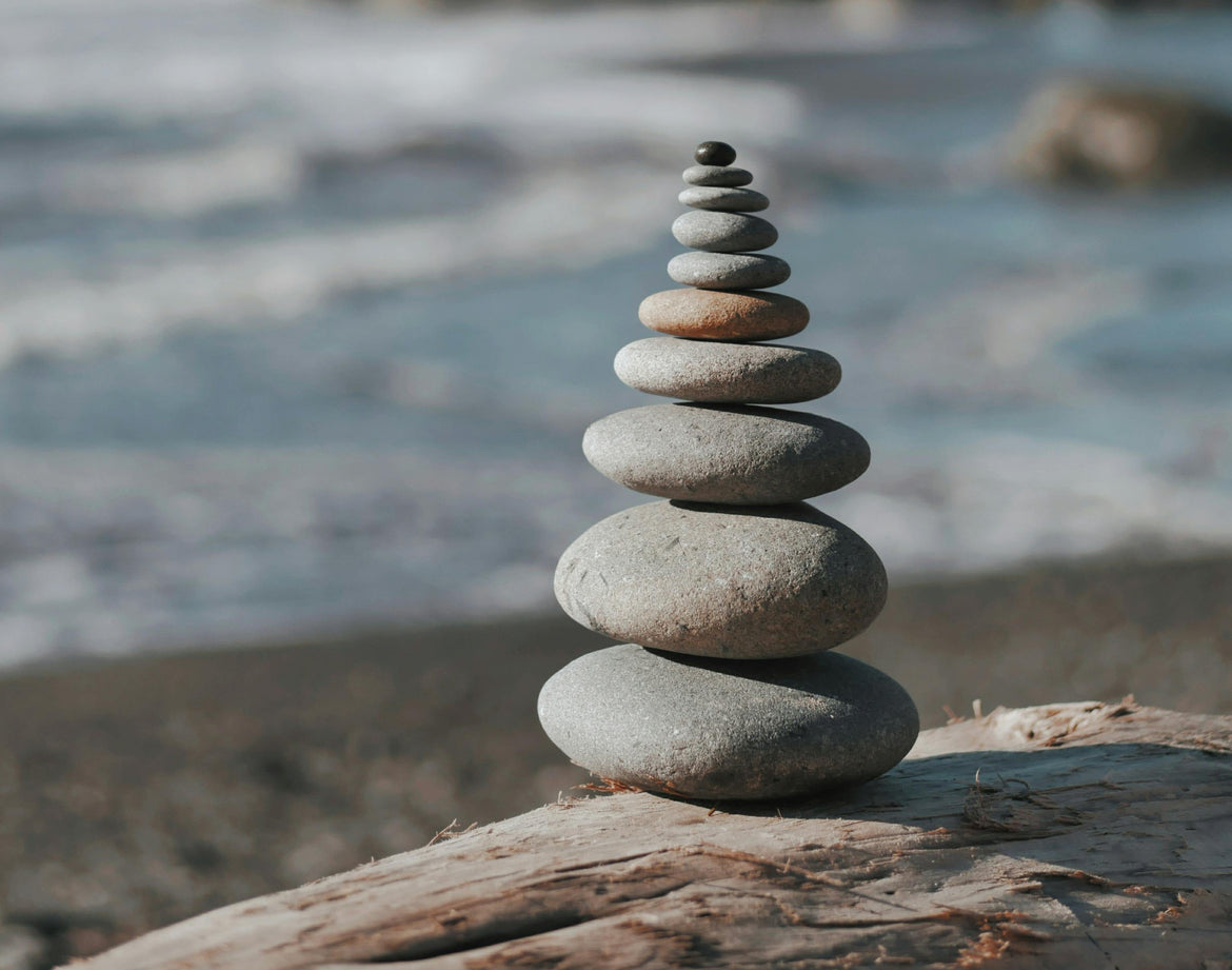 Selective Focus Photography of Balanced Rocks by Aleksey Kuprikov